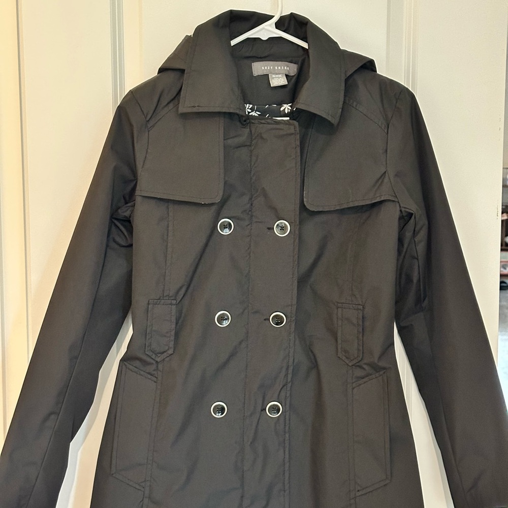 Elegant Black Double-Breasted Trench Coat